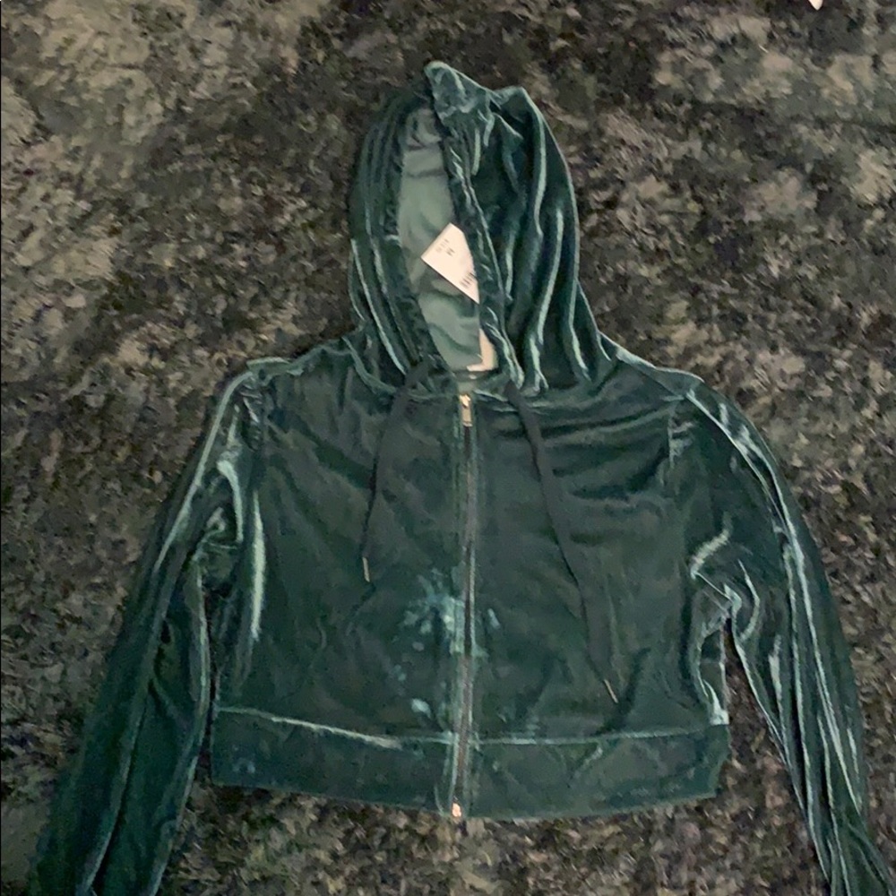 I never wore it and it was sitting in my closet